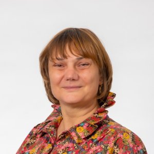 Mme Céline Alberido