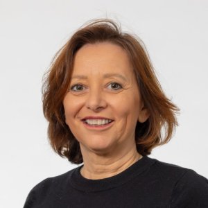 Mme Stéphanie Chapus